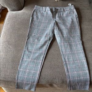 Old Navy Pixie Pants NWT